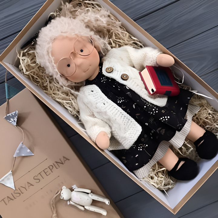 Käsintehty Waldorf Sylidukke