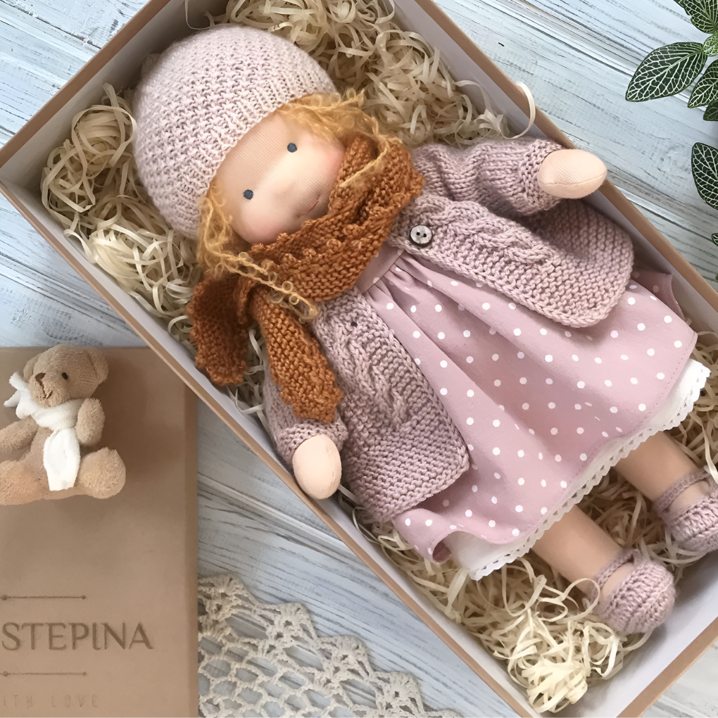 Käsintehty Waldorf Sylidukke