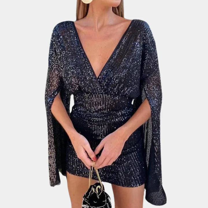 Kimalteilla varustettu glamour-mekko