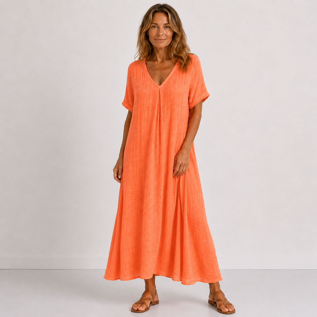 Violet™ | Pehmeästi laskeutuva maxi-mekko