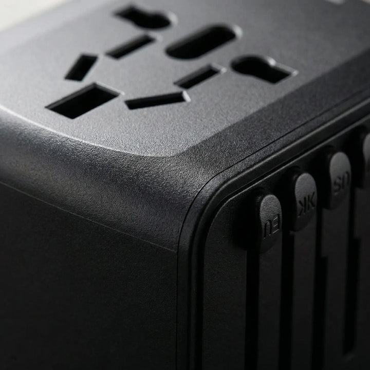 Globtrex - Compact All-In-One Universal Travel Adapter