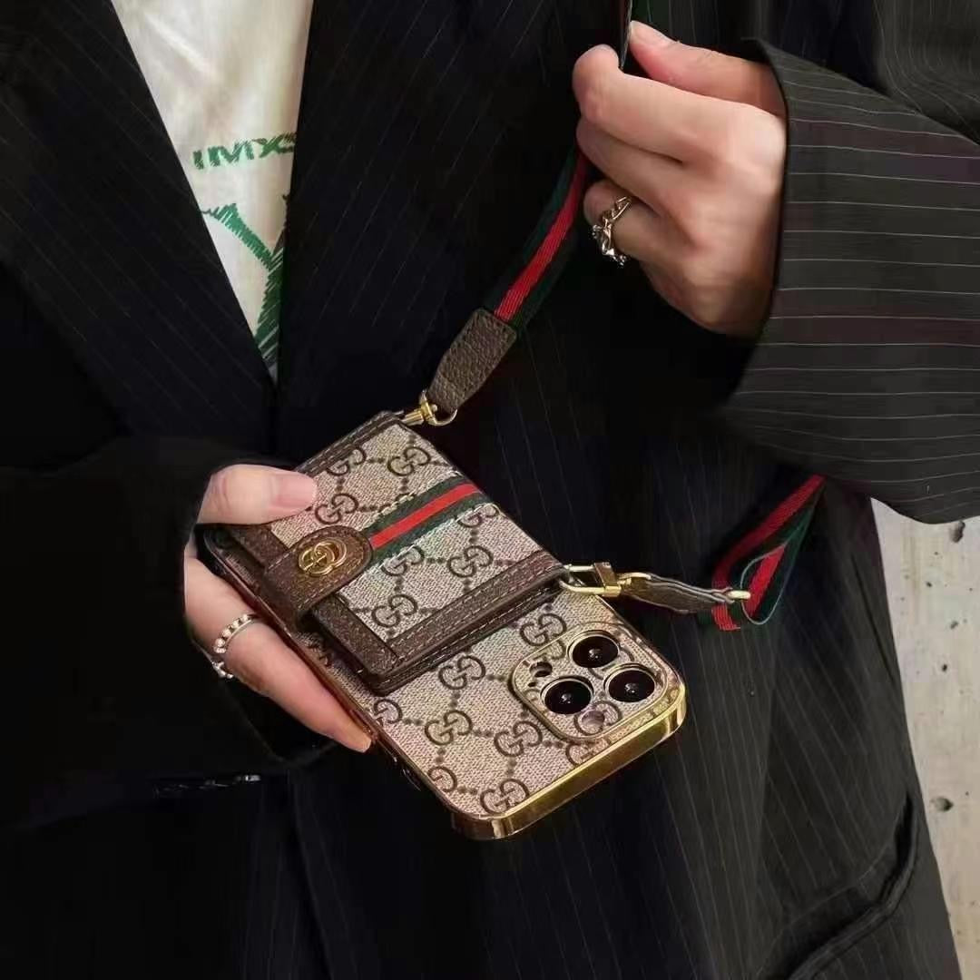 Ylellinen iPhone-suojakuori olkalaukulla