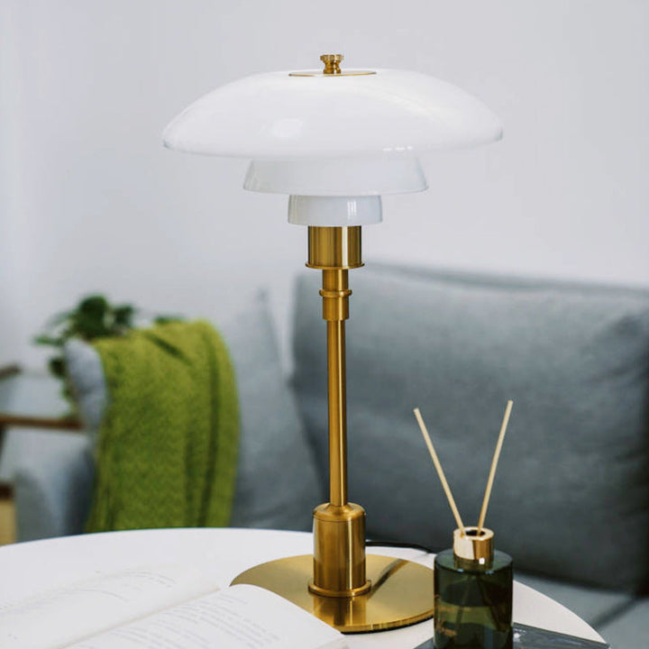 Danish Design -pöytävalaisin