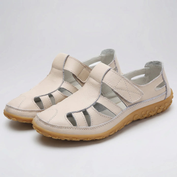 Stridelle - Closed-Toe Arch Support Sandal