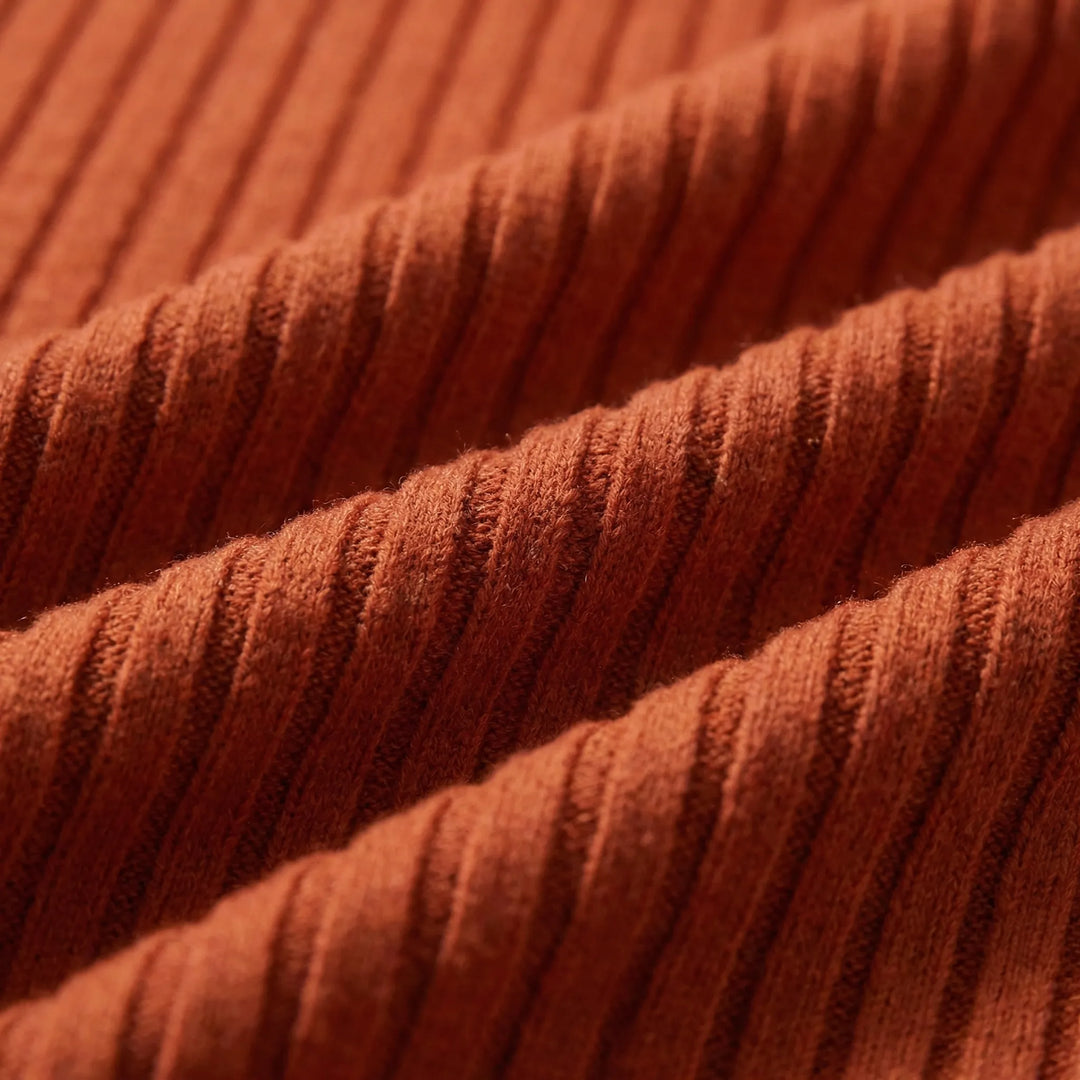 Velvora - Relaxed V-Neck Ribbed Knit Top