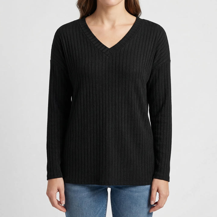 Velvora - Relaxed V-Neck Ribbed Knit Top