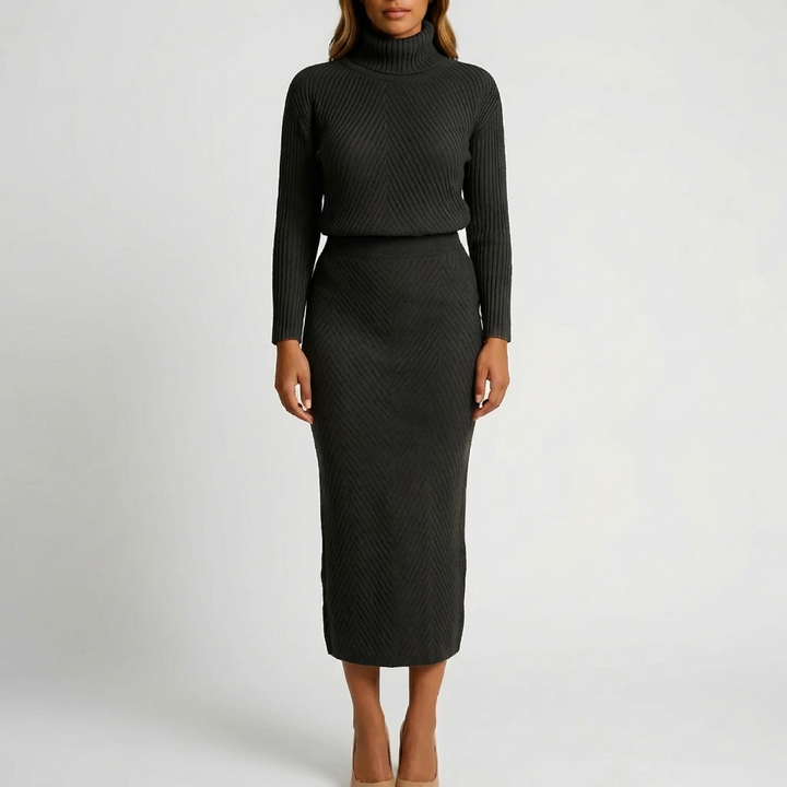 Pitkähihaista turtleneck midi-mekkoa