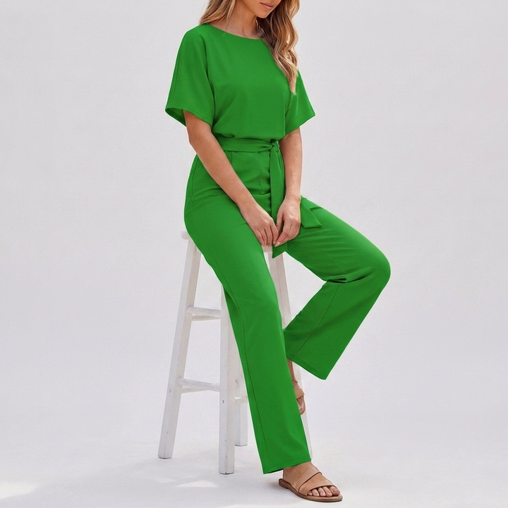 Tyylikäs OnePiece päivästä iltaan -haalari naisille