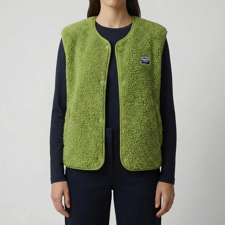 Hihaton nappikiinnitteinen fleece-vesti naisille