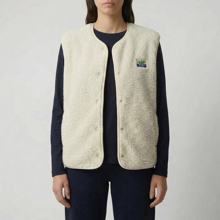 Hihaton nappikiinnitteinen fleece-vesti naisille