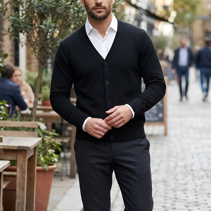 Nappi-Edessä V-Kaula Cardigan Miehille