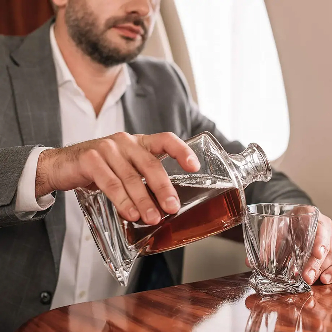 Ylellinen kristallikarahvi- ja lasisetti – WhiskeyWave